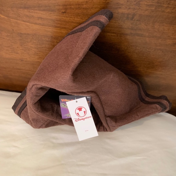 Disney Boney Pirate Hat & The Ghost Pirate Book - A Spirited Hologram Book - Picture 4 of 13